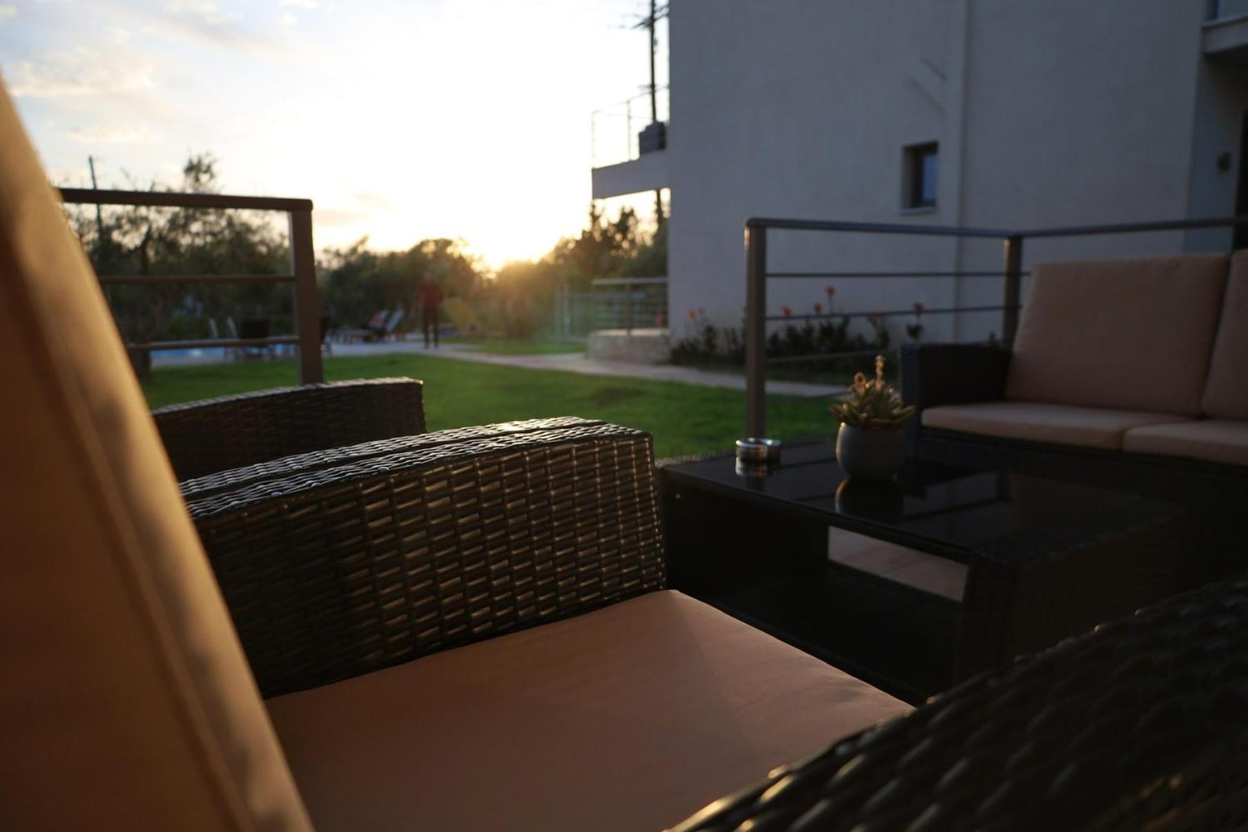 Three Charites Resort Gialova Exteriör bild